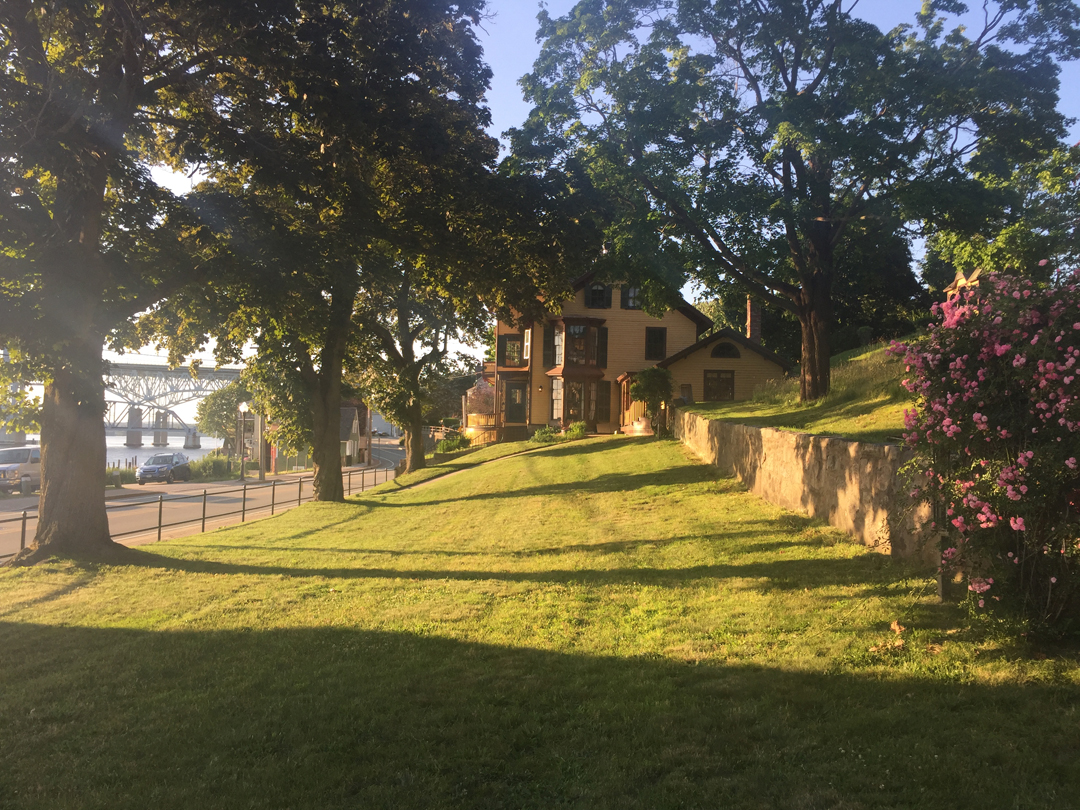 Avery Copp House 8